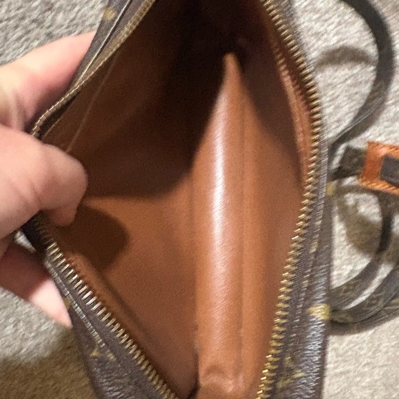 Auth LOUIS VUITTON Marly Bandouliere Monogram Crossbody Shoulder Bag - Picture 7 of 16